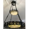 Lustre en fer forgé à deux coupelles en opaline