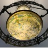 Lustre en fer forgé à deux coupelles en opaline