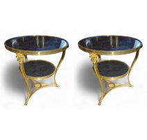Paire de guéridons "Tête de Bélier"