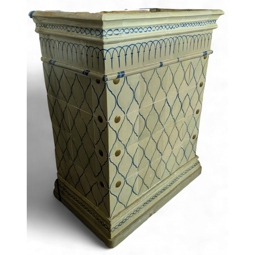 Керамическая печь с сине-белой плиткой от  Moinat SA  — Антиквариат и предметы интерьера