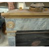 Kamin im Pariser Directoire-Stil. Bei Moinat SA – Antiquitäten und Dekoration