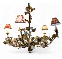 Chandelier, decorated with por