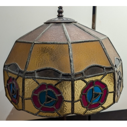 Lampe style Tiffany décor roses