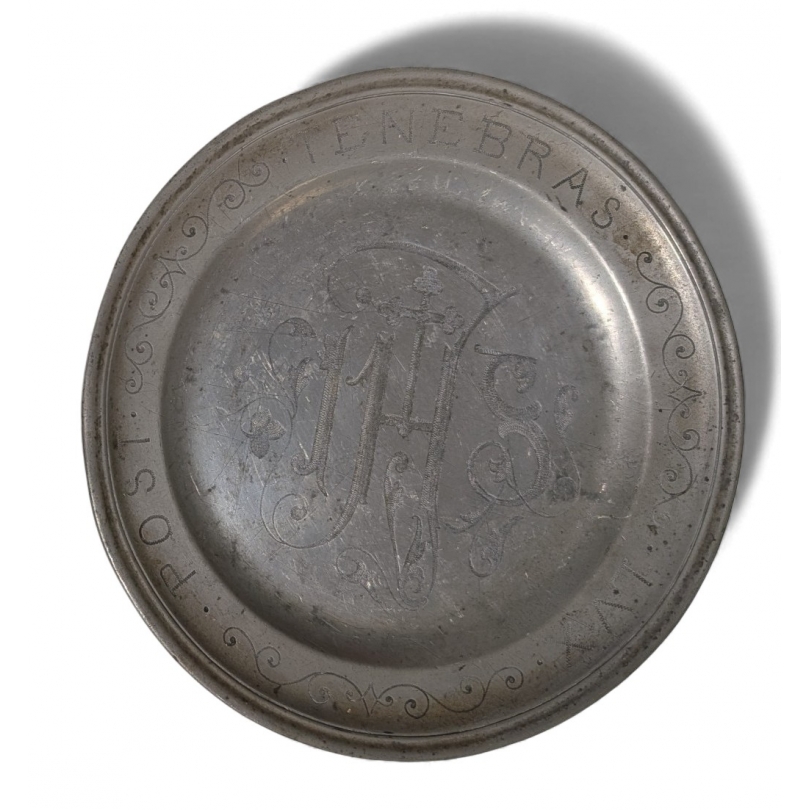 Plat "Genève" en étain