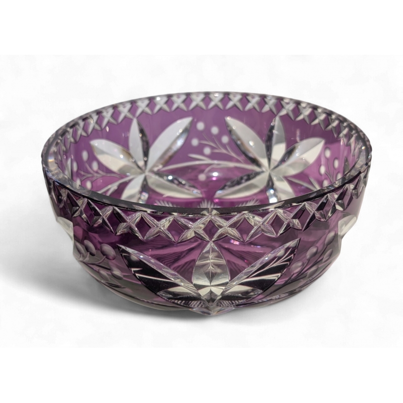 Coupe en cristal taillé violette