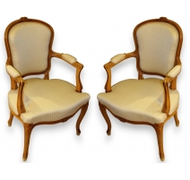 Paire de fauteuils cabriolets Louis XV