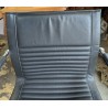 Fauteuil cuir noir par ART COLLECTION