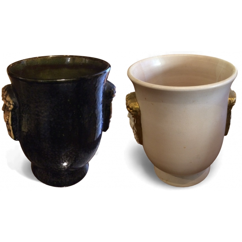 Paire de vases "Bacchus", en porcelaine