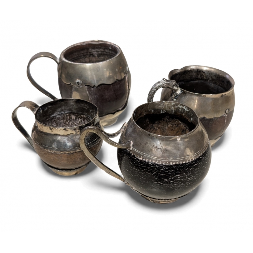 Lot de 4 tasses en noix de coco