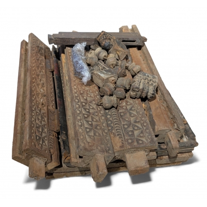 Eléments de coffre afghan