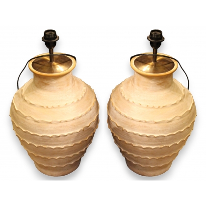 Paire de lampes en terre cuite