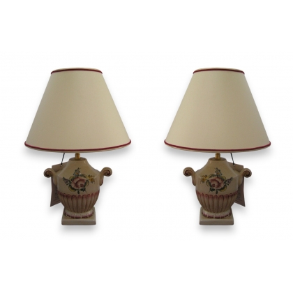  Paire de lampes en faïence, fond beige sur  Moinat SA  - Antiquités décoration