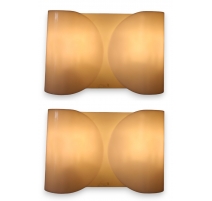 Paire d'appliques en plexiglas