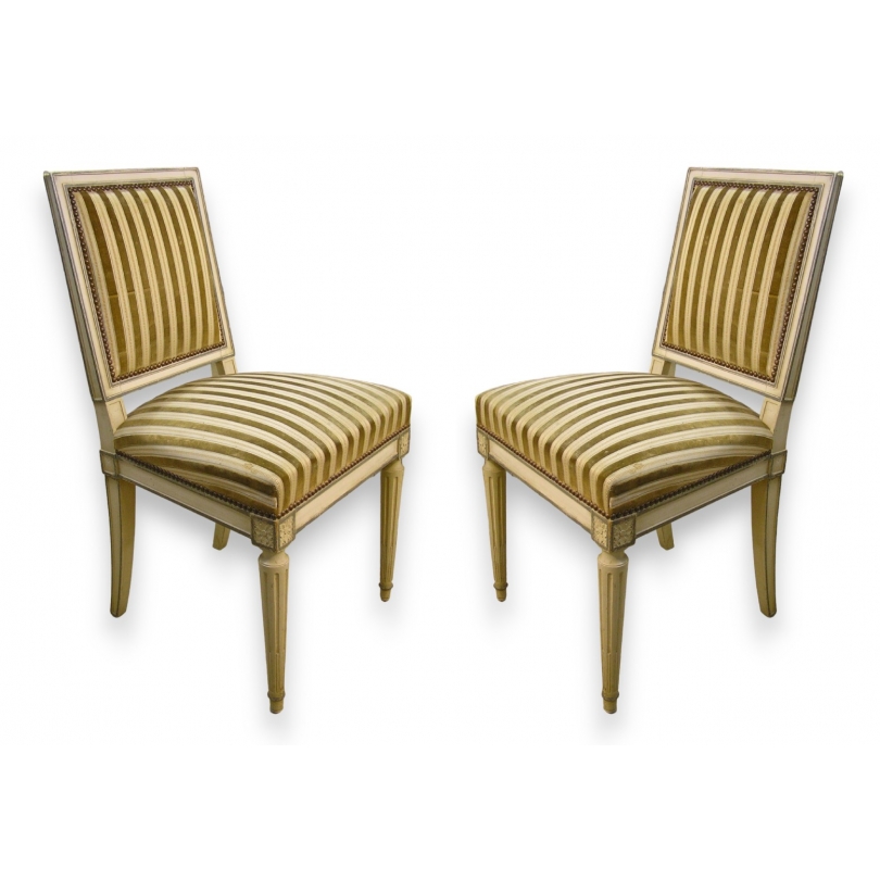 Paire de chaises style Louis XVI laquées