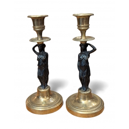  Paire de bougeoirs Caryatide sur  Moinat SA  - Antiquités décoration
