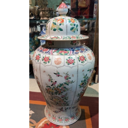 Pair of vases with lids by Moinat SA – Antiques and home décor