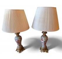 Paire de vases Canton montés en lampe