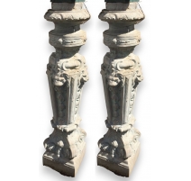 Paire de colonnes ou piliers en fonte