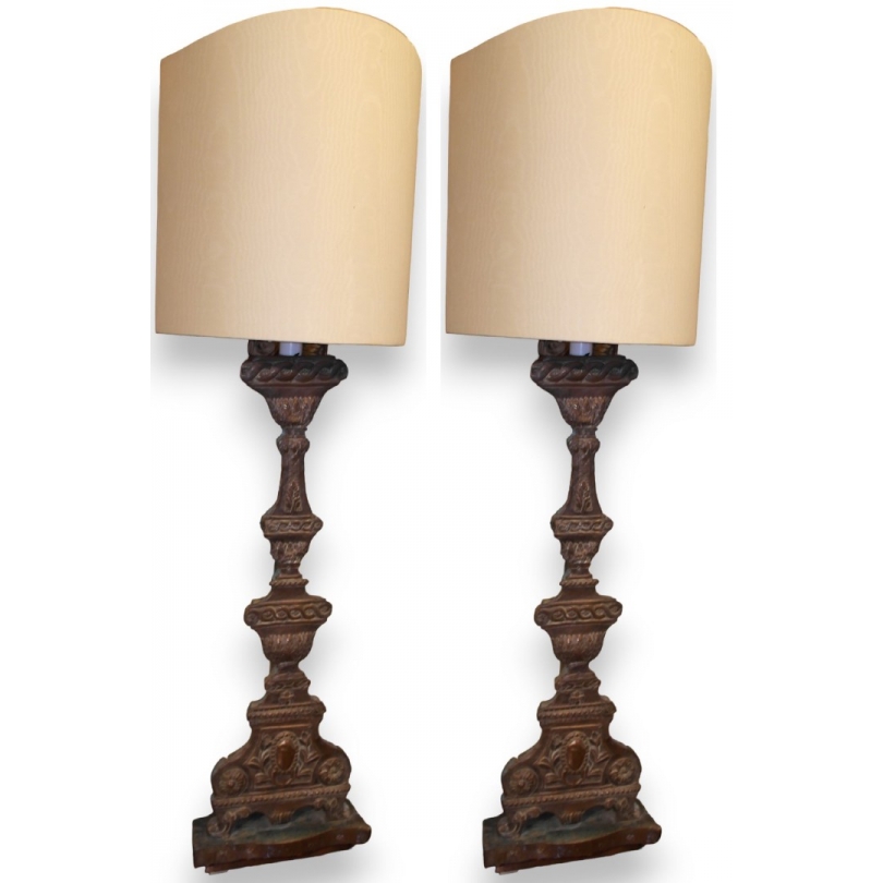 Paire de lampes en bois et laiton