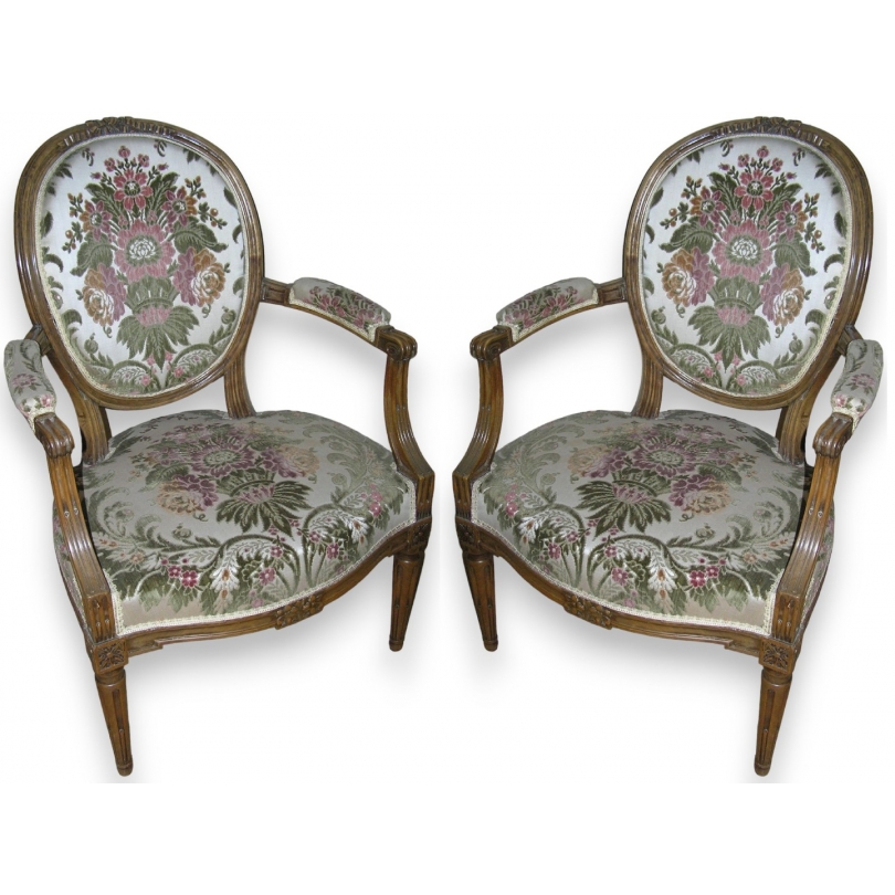 Pair of Louis XVI cabriolets. On  Moinat SA  - Antiques and home décor