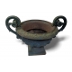 Urne en fonte verte avec anses