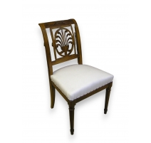 Chaise style Directoire en noyer, dos à palmettes