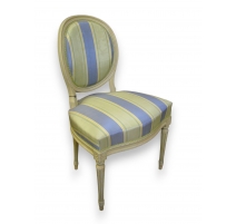 Chaise style Louis XVI médaillon