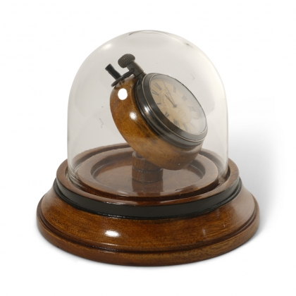 Montre Gousset sur socle, sous une cloche