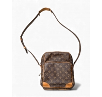 Sac bandouillère Amazon par Louis VUITTON