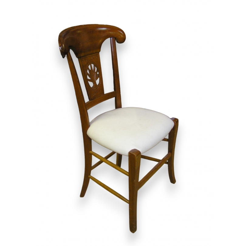 White-painted cherry wood chair from Moinat SA – Antiques and home décor