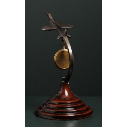 ‘Avion’ watch stand in aluminium and leather