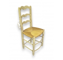 Chaise provençale laquée beige vieilli