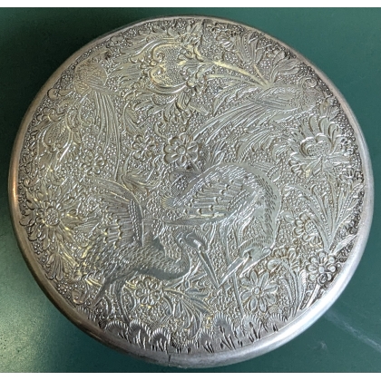  Petite boîte en argent émaillé sur  Moinat SA  - Antiquités décoration