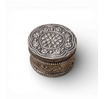 Petite boite ronde à Kumkuma en argent