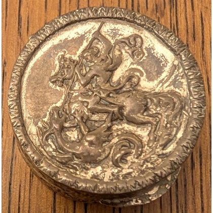 Petite boite St George et le dragon en argent
