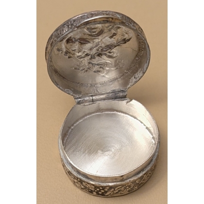 Petite boite St George et le dragon en argent