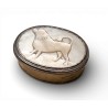 Boite ovale en argent, couvercle nacre
