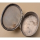 Boite ovale en argent, couvercle nacre