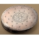 Boite ovale en argent, couvercle nacre