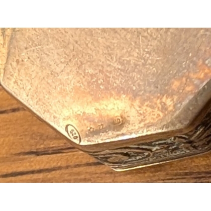 Petite boite octogonale en argent 925