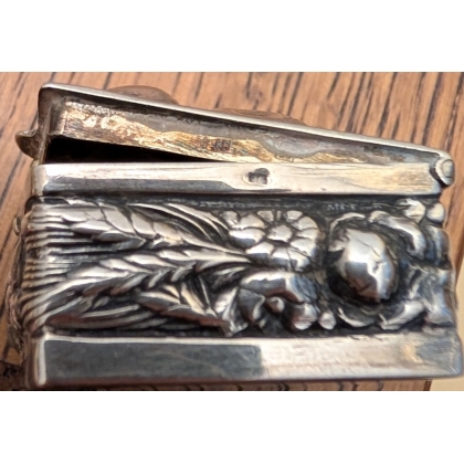 Petite boite carrée Fruits en argent 925