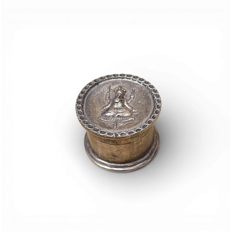Petite boite ronde Ganesh en argent 800
