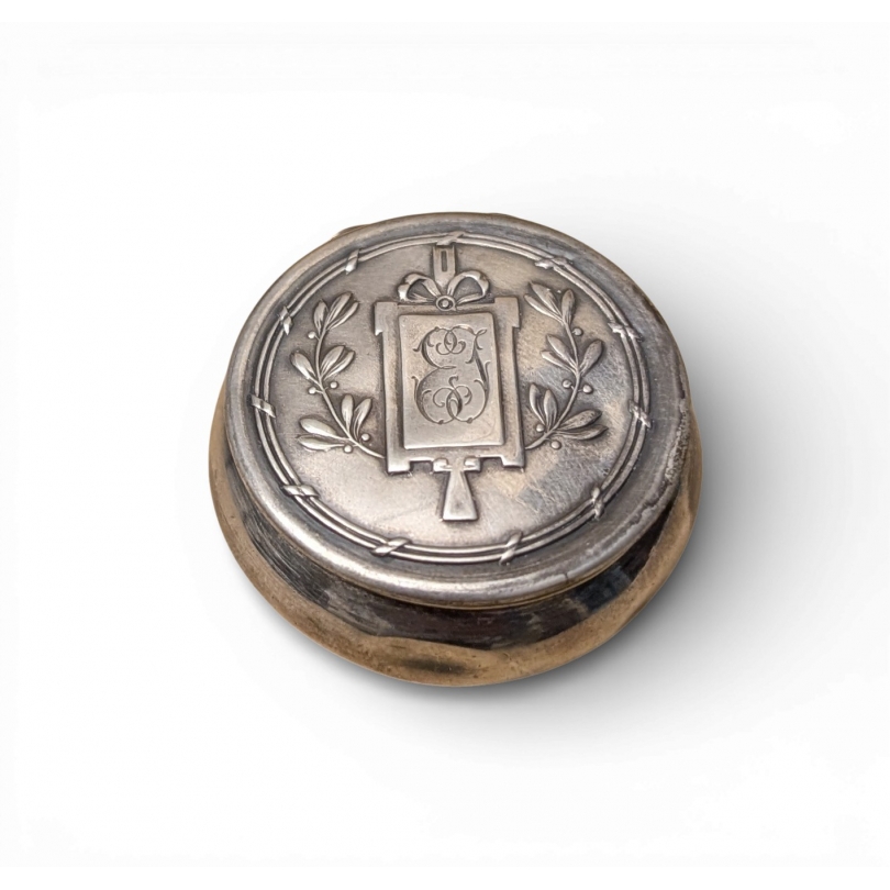 Petite boite ronde pendentif en argent 800