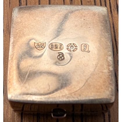 Petite boite carrée en argent 925