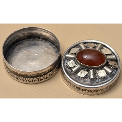 Petite boite ronde Cornaline en argent 800