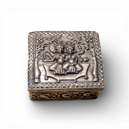 Petite boite carrée deux Ganesh en argent