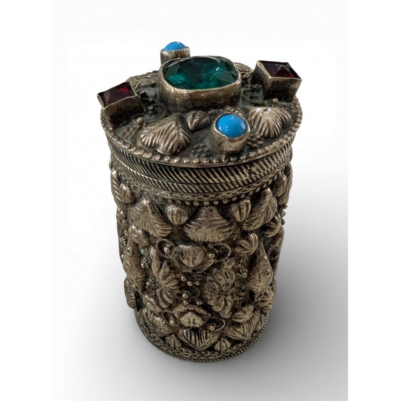 Boite ronde en argent