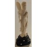 Okimono Femme à l\'éventail en ivoire sculpté