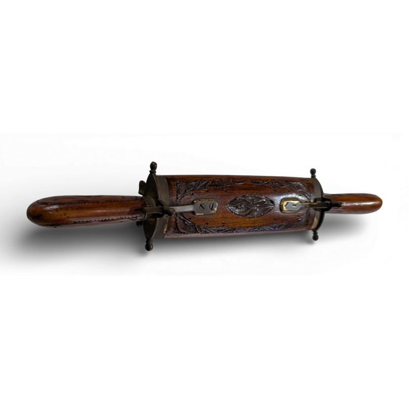 Fourchette et couteau à viande en métal et laiton