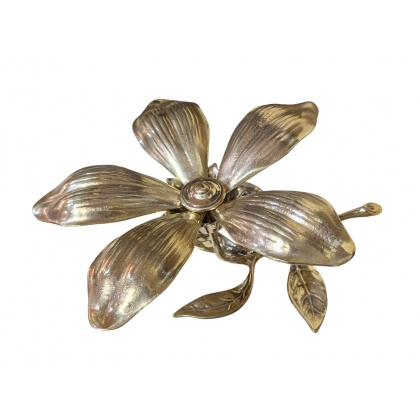 Cendrier en forme de fleur, en bronze poli